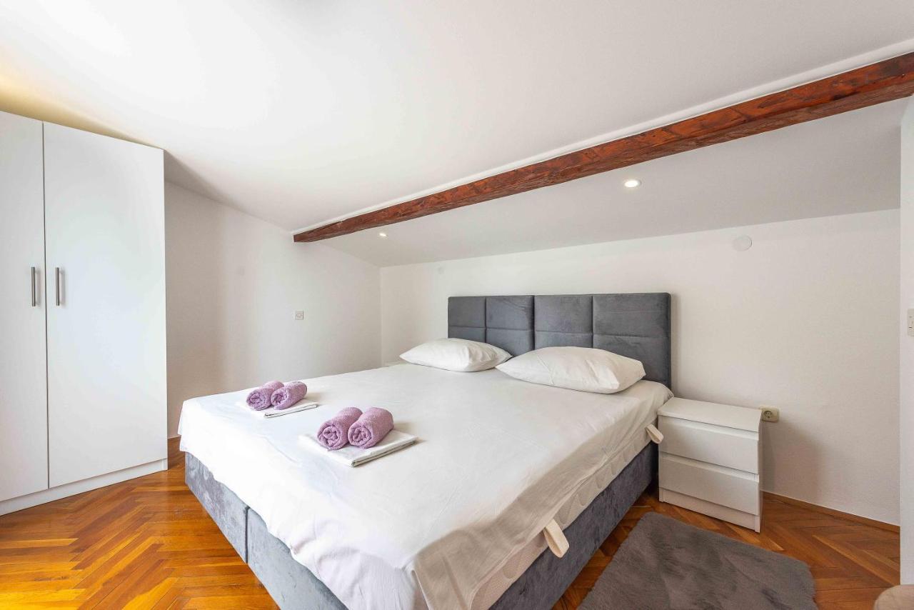 Apartmani Tatjana Новаля Екстер'єр фото