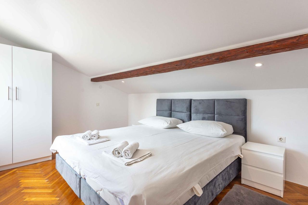Apartmani Tatjana Новаля Екстер'єр фото