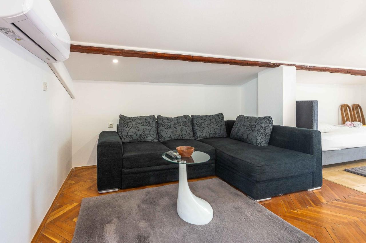 Apartmani Tatjana Новаля Екстер'єр фото