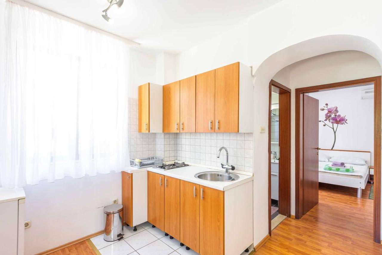 Apartmani Tatjana Новаля Екстер'єр фото