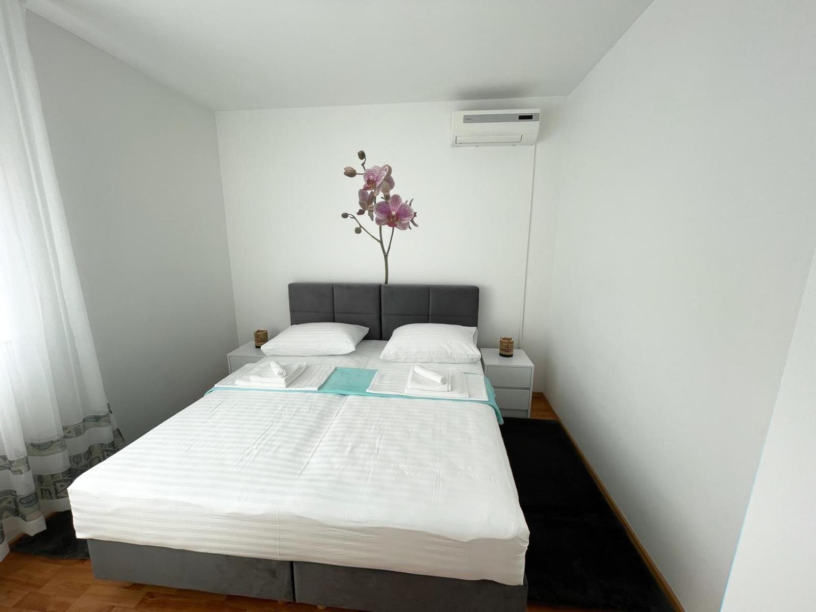 Apartmani Tatjana Новаля Екстер'єр фото