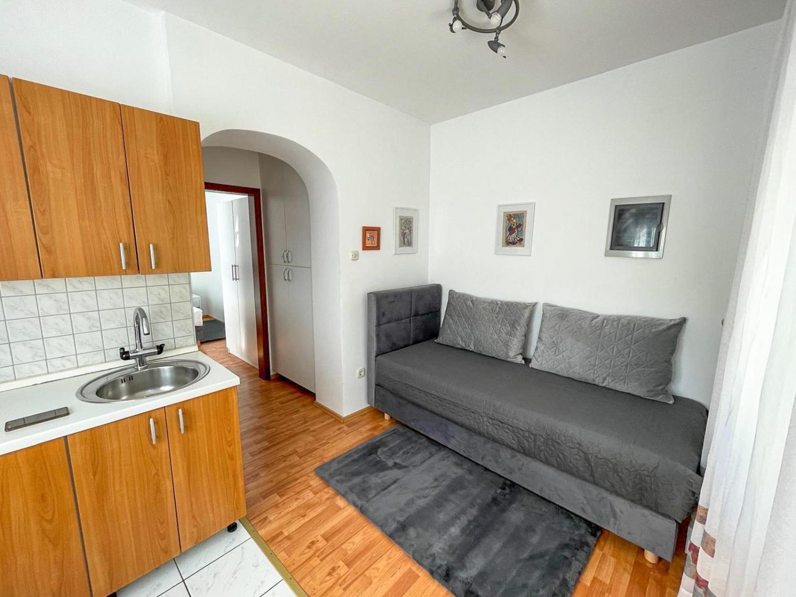 Apartmani Tatjana Новаля Екстер'єр фото